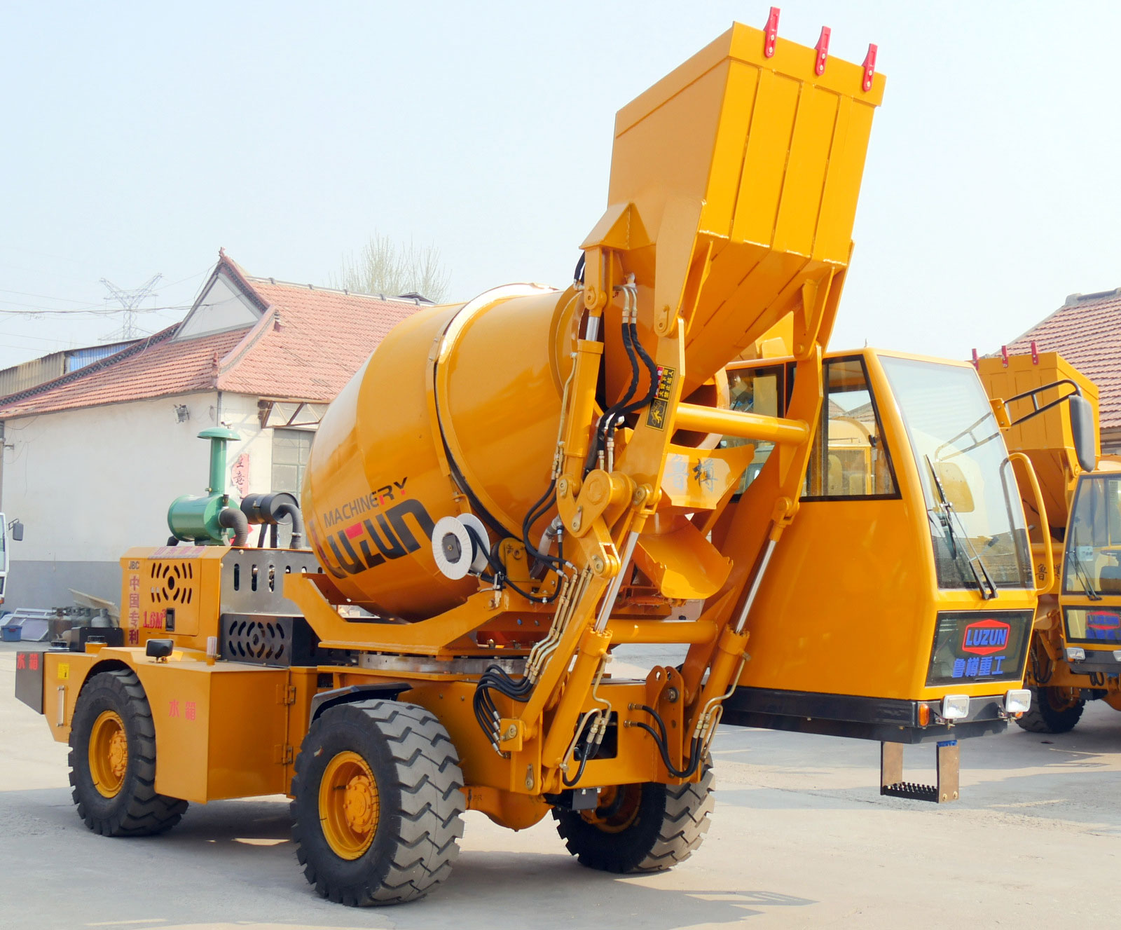 Самоходный бетоносмеситель JBC1.6R Самоходный бетоносмеситель JBC1.6R