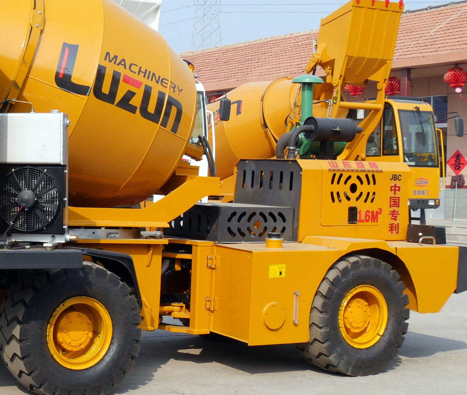 Самоходный бетоносмеситель JBC1.6R Самоходный бетоносмеситель JBC1.6R