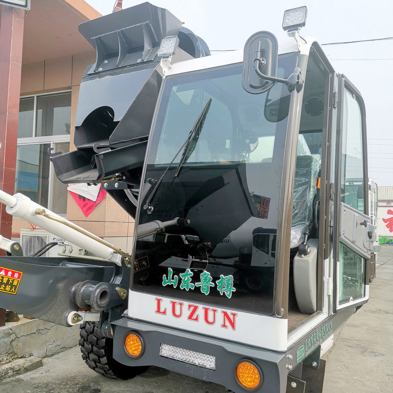 Бетоносмеситель с автозагрузкой LZ2600 Бетоносмеситель с автозагрузкой LZ2600